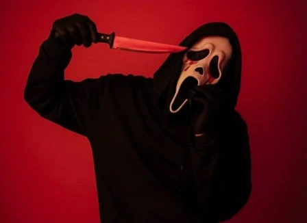 Scream or Dance